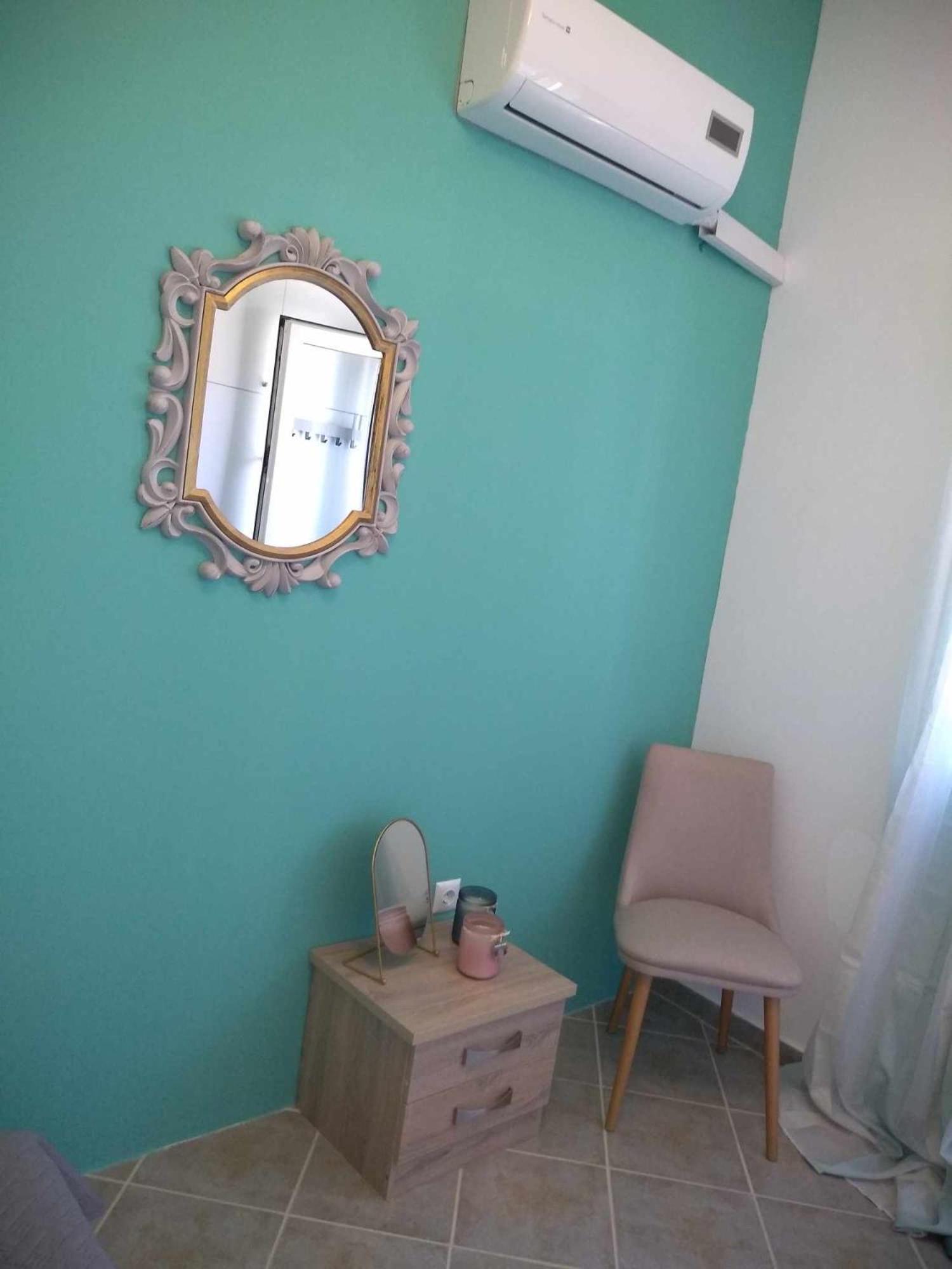 Eleni House